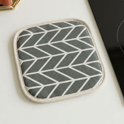 Heat-Resistant Pot Holder – Kitchen Hot Pad